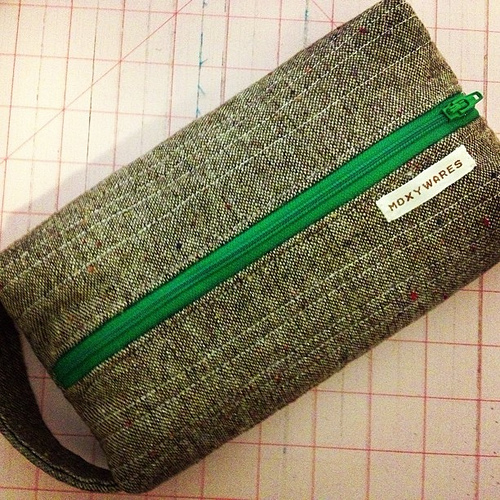 Zipper pouch